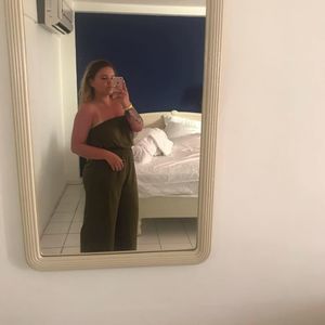 Meet your Posher, Alyson